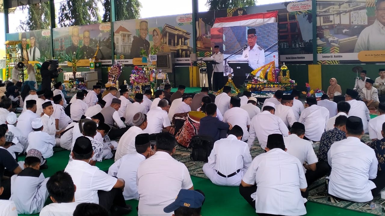 Wawali Pangerang Rahim Harap Kebersamaan Terus Dijaga saat Hadiri Hari Santri dan Milad MAS ke-8